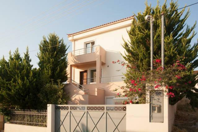 לגוניסי House,1000M From Beach מראה חיצוני תמונה
