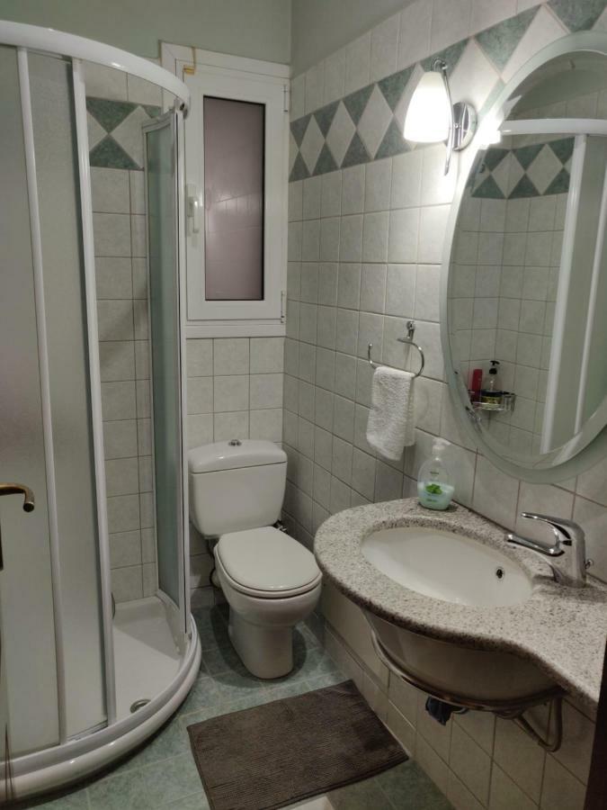 לגוניסי House,1000M From Beach מראה חיצוני תמונה