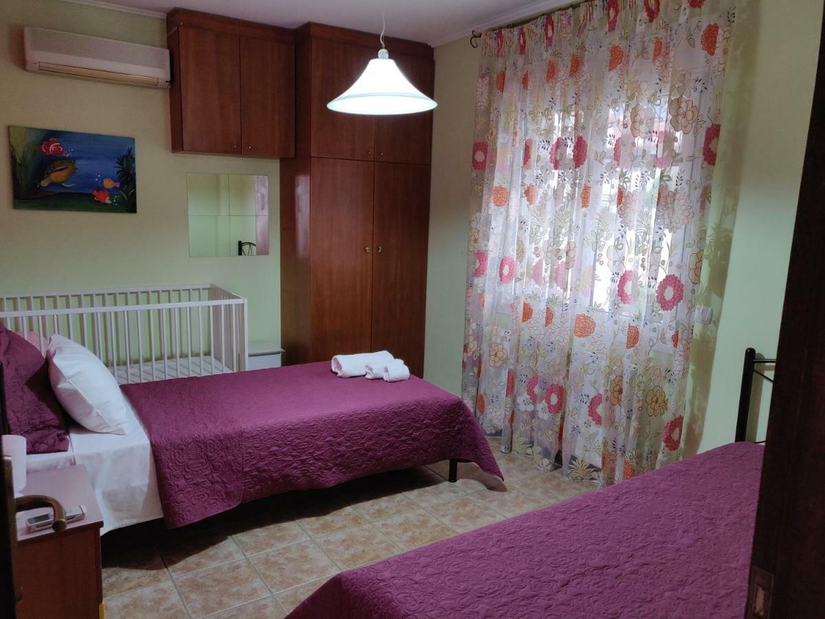 לגוניסי House,1000M From Beach מראה חיצוני תמונה